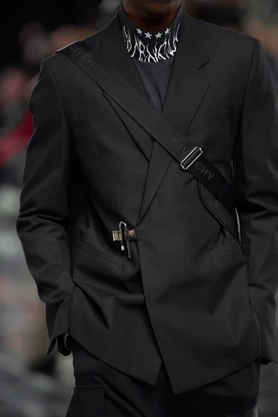 Look 146